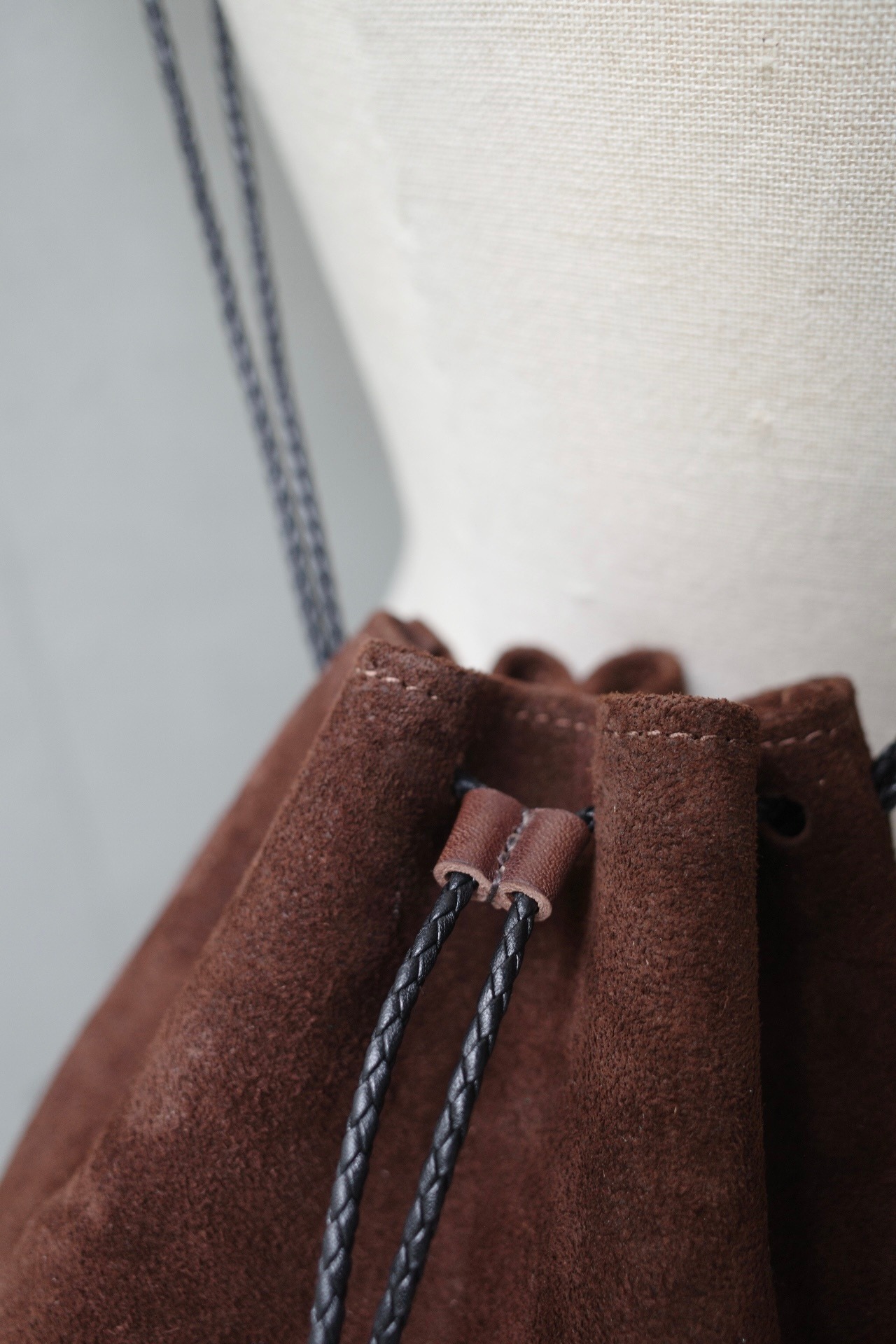 L-Levan suede dark brown