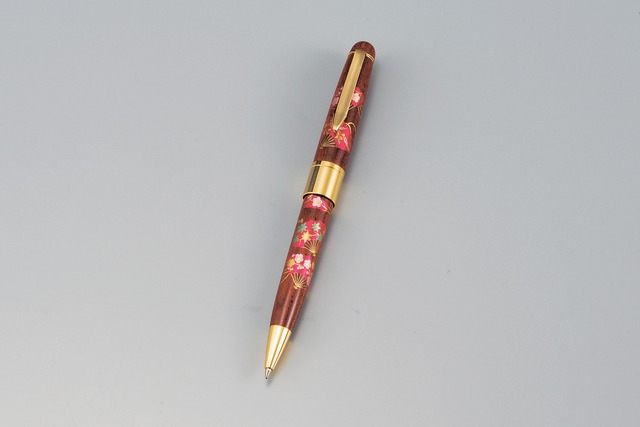 36-1812 漆芸高級ボールペン 月に鶴 Lacquer Ballpoint Pen w Moon & Crane