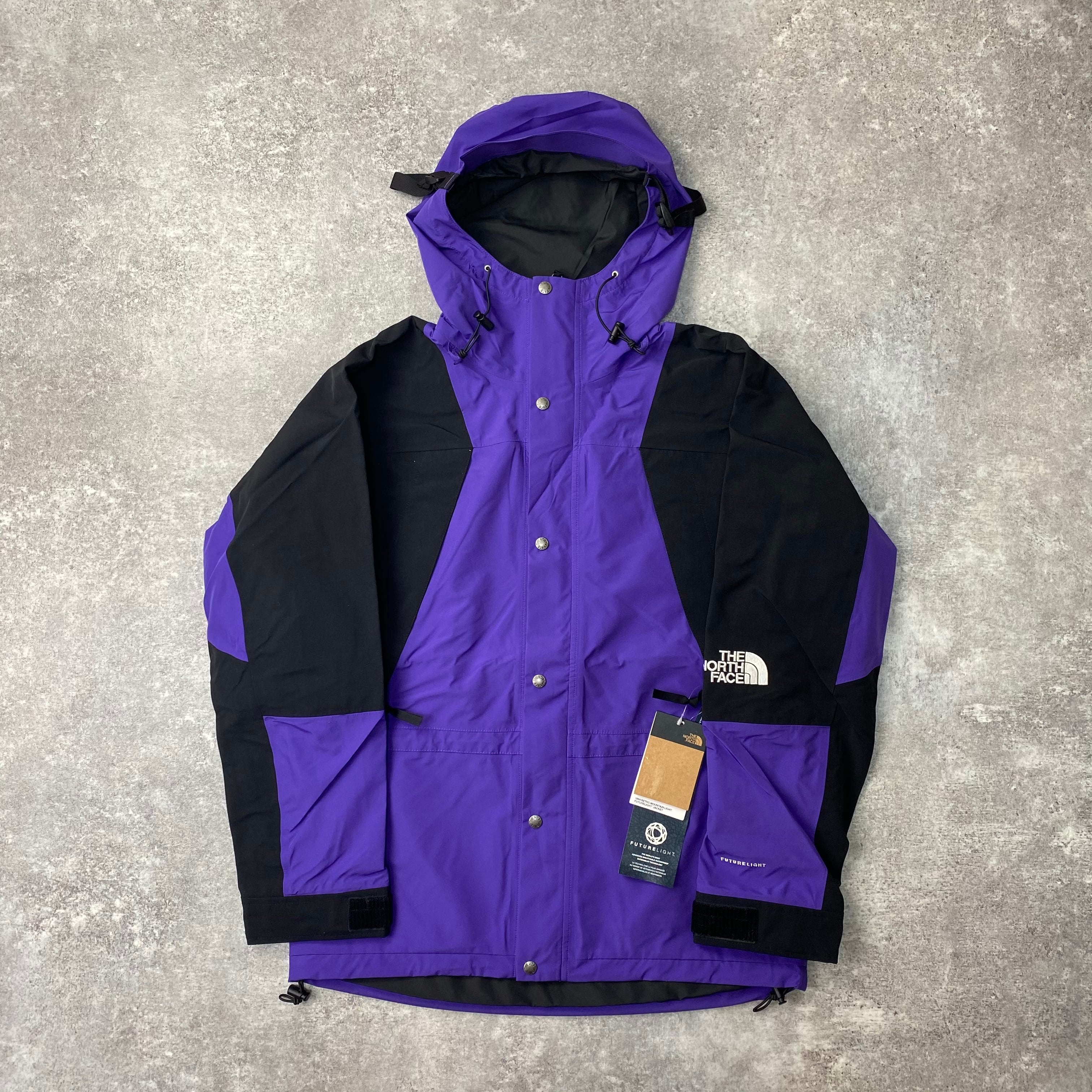 THE NORTH FACE  RETRO MOUNTAIN LIGHT FUTURELIGHT JACKET PEAK