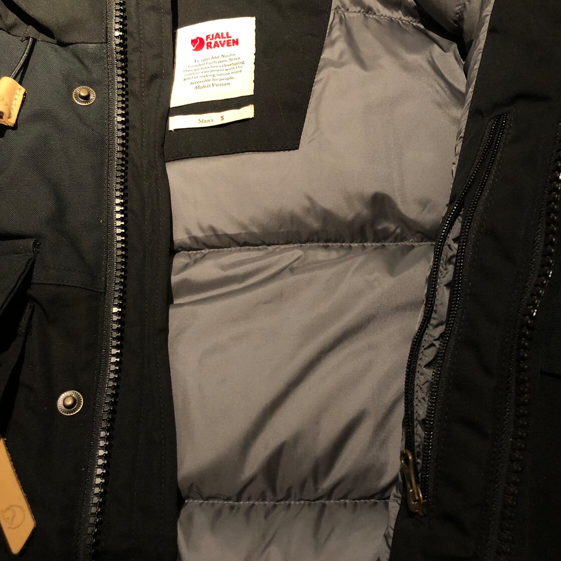 FJALLRAVEN SINGI DOWN JACKET M(フェールラーベン シングダウン 