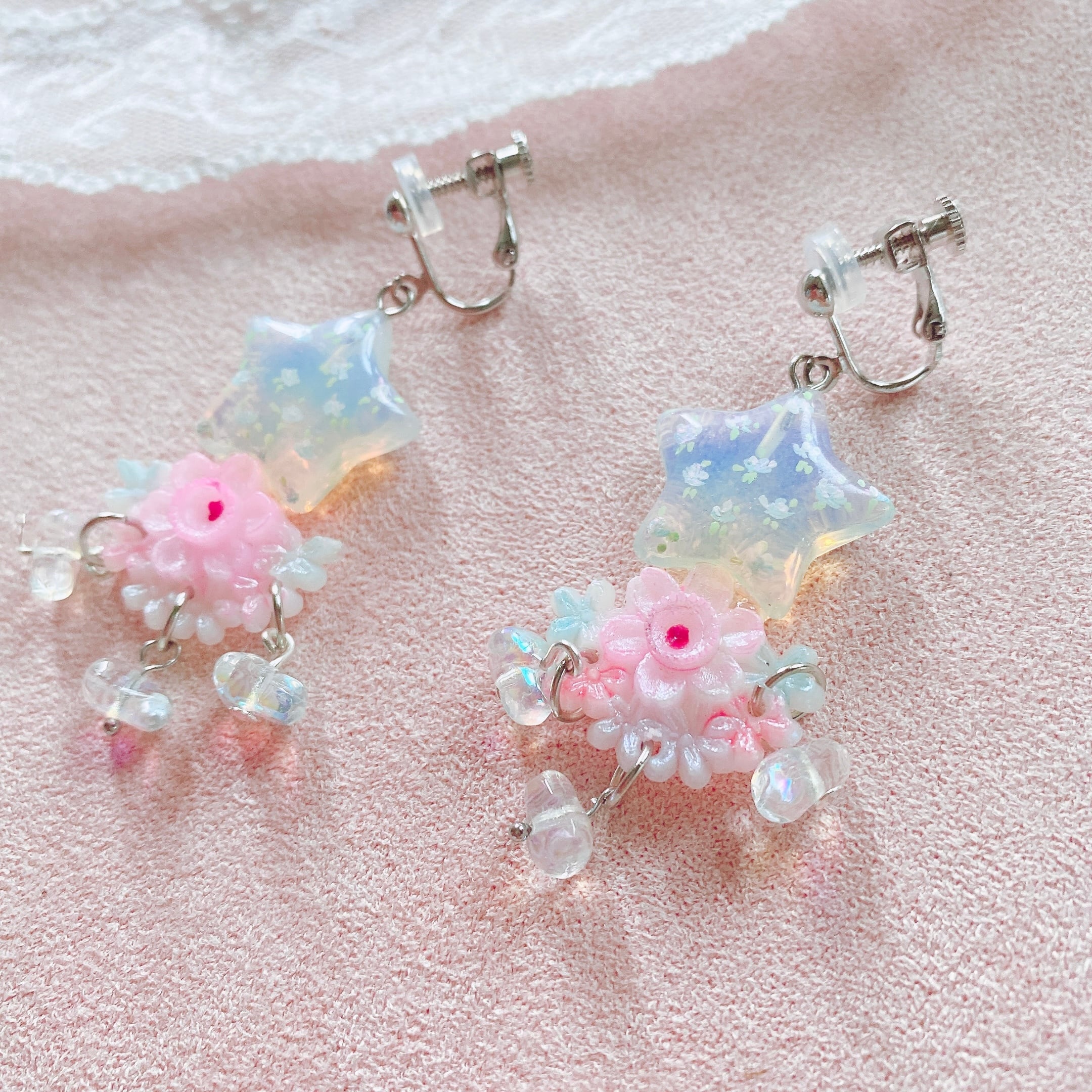 Tanabata Star ♡ 天然石×handpaint イヤリング (light blue)