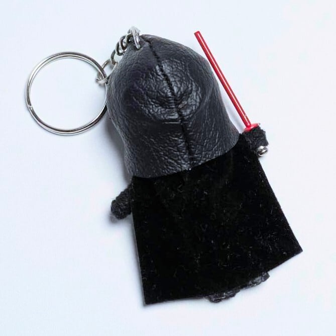 再入荷!【 STARWARS ( スター・ウォーズ ) アナキンスカイウォーカー / ダースベーダー / ダースベイダー 】 Voodoo doll KeyHolder / ブードゥー人形 / 身代わり人形 /お守り人形 〚アメリカン雑貨 アメトイ〛