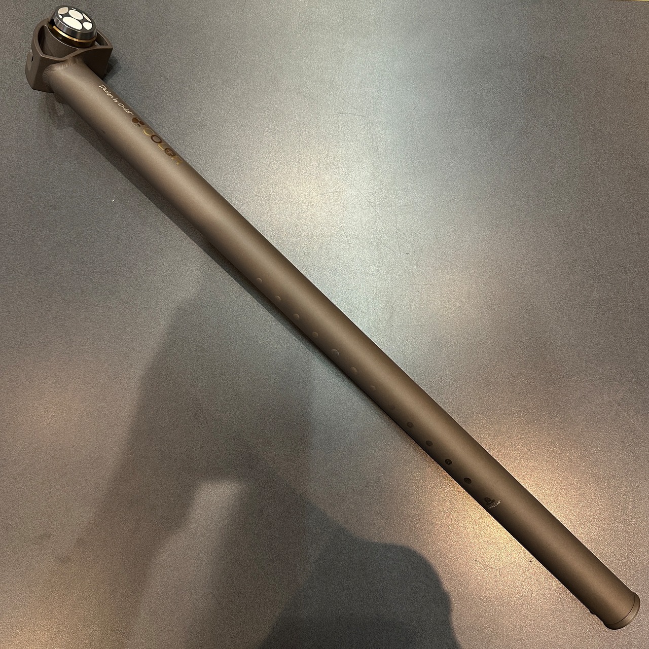 Color Plus _ Titanium Seatpost [Black 600mm]