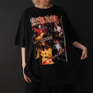 90s' over silhouette " CHEEP TRICK " front & back print design black Tee