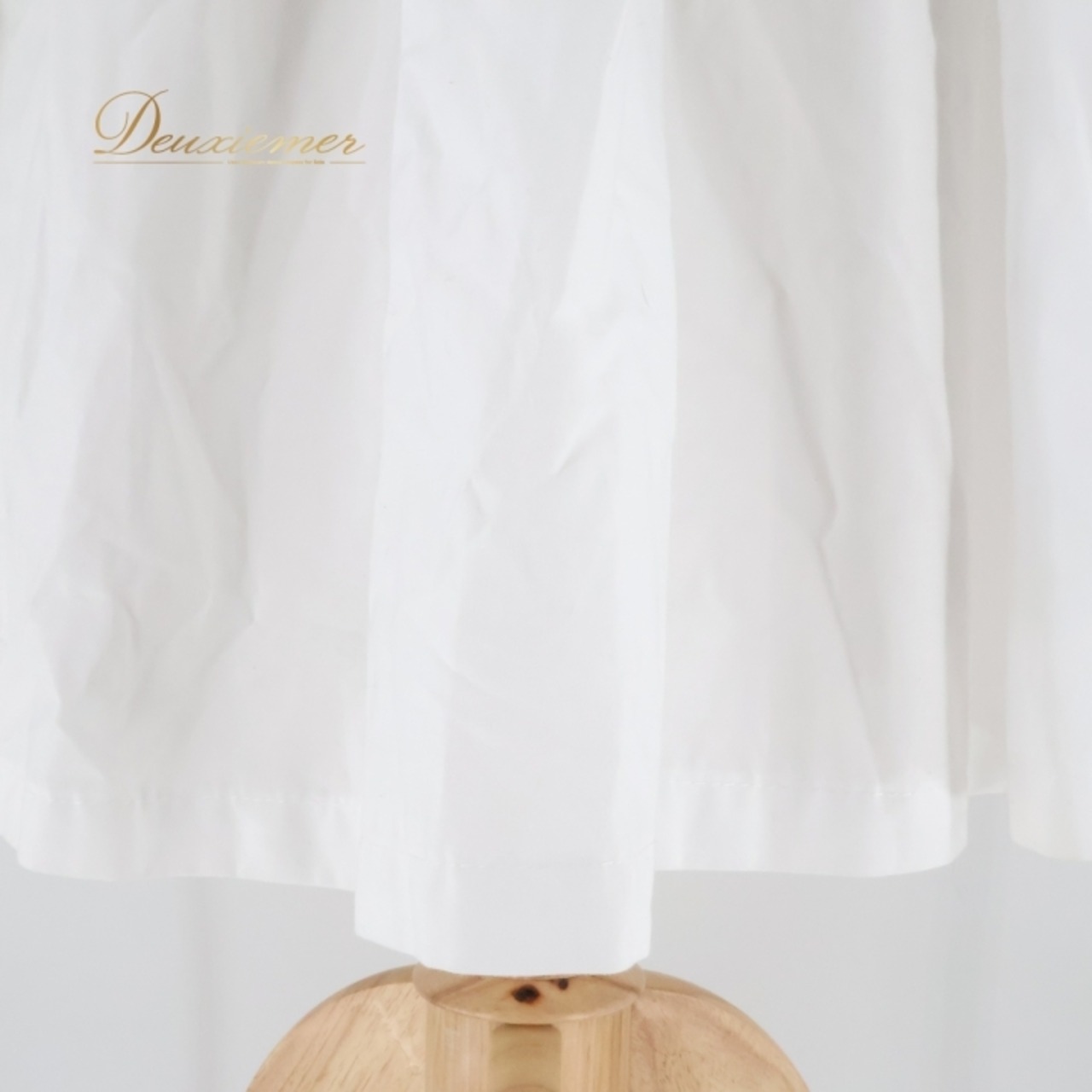 フラダンス 衣装 パウスカート ホワイト系 日本製 シングル シンプル 無地 ワンカラー かわいい 華やか 明るい 爽やか 上品 綺麗 白 ハワイアン アロハ フラ ダンス レッスン 練習 レディース カジュアル おしゃれ ハワイアンスタイル ダンスウェア