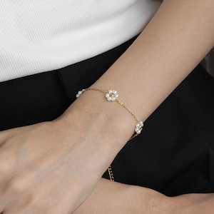 【ネコポス便】ネックレス 金属アレルギー対応 パールフラワーブレスレット サージカルステンレス 金アレ対応 レディース シンプル おしゃれ 大人 かわいい 上品 キレイめ 2370