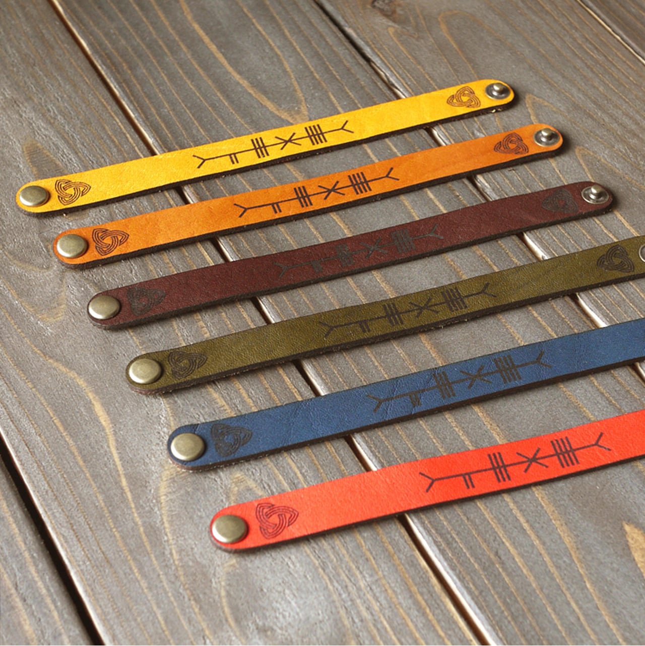 Celtica 03 ケルト文様 オガム文字 ブレスレット 牛革 ハンドメイド