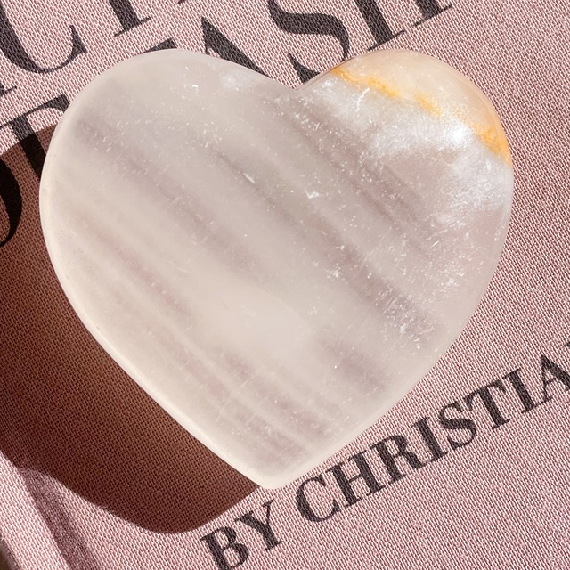 Silky Calcite Palm Heart 2 ✧ シルキーカルサイト