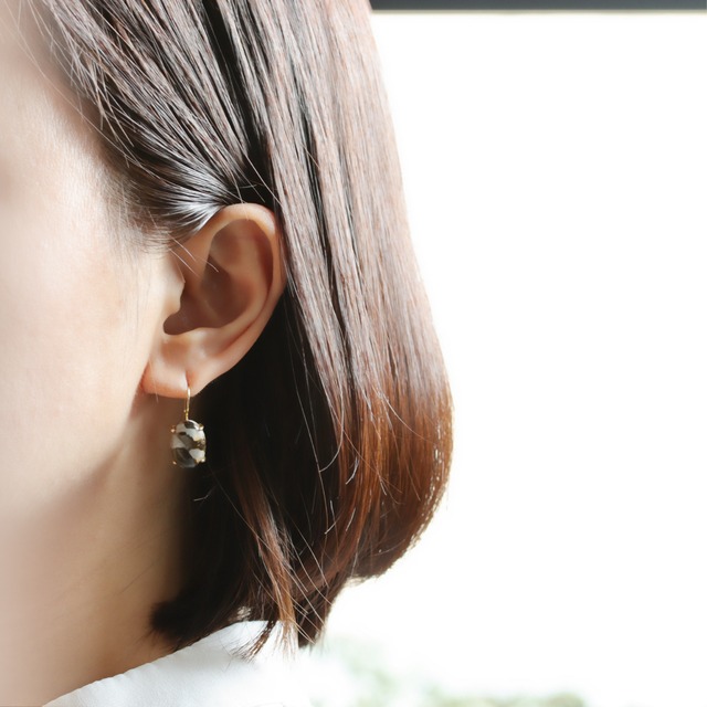 モードを纏う｜コッパーカルサイトオブシディアンのピアス｜silver925・18KGP仕上げ