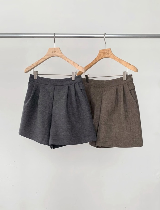 (LITER) poe wool button shorts / 2color