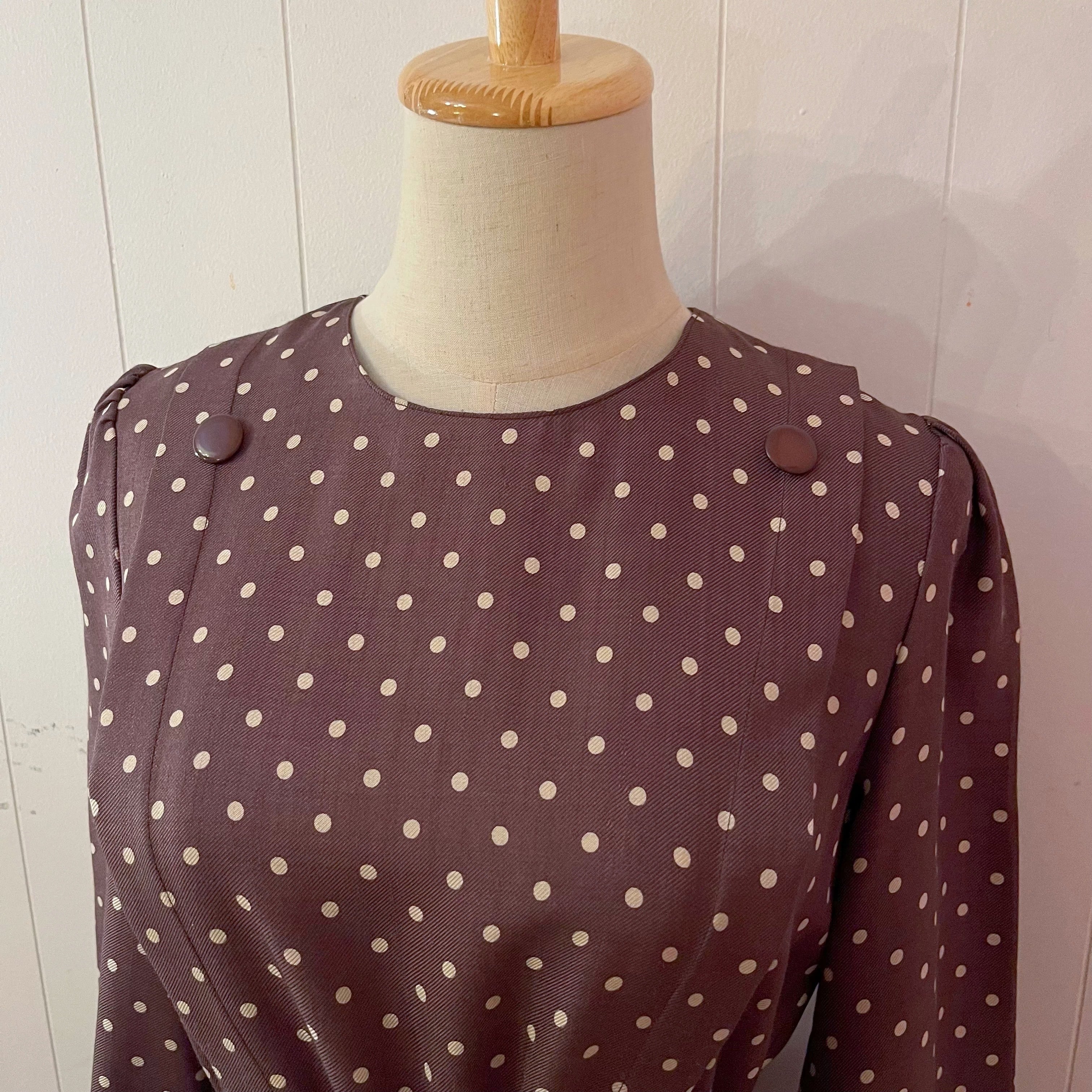 brown dot waist ribbon one-piece