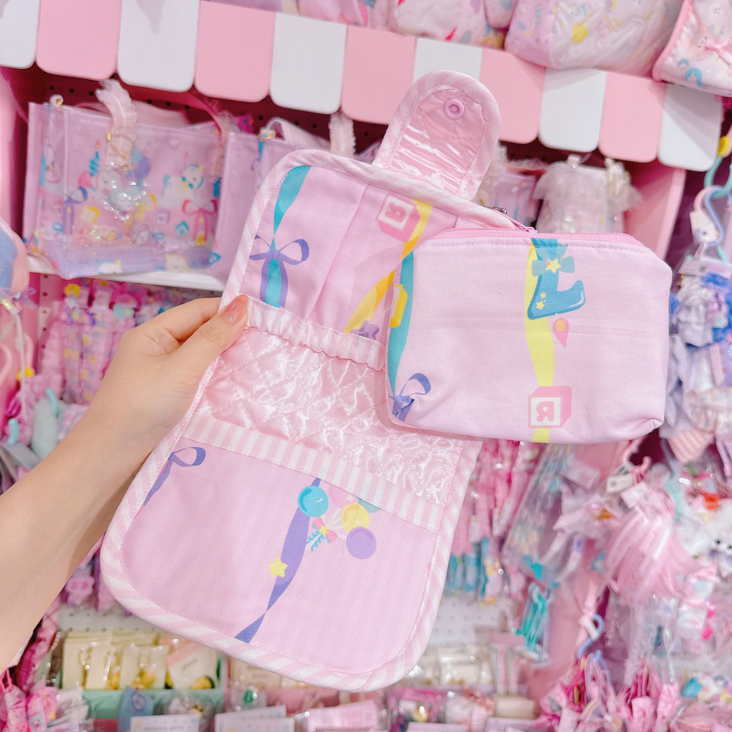 【F1】78-33ポーチ付きサニタリーポーチ