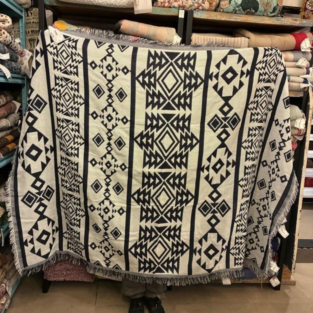 TOPANGA Homefurnishing Tribal throwket I 130×180cm　トライバルスローケット　I　ホワイト　ブラック　ソファカバー　ベッドカバー　ブランケット