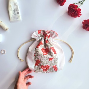 ぷくまる刺繍のふんわりまぁるい巾着ポーチ/巾着袋│オフホワイト×レッド
