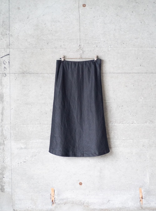 "DoCLASSE" used Linen skirt