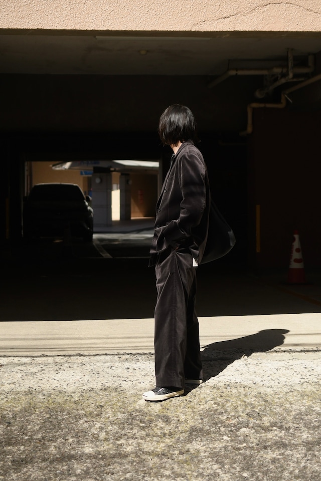 blurhms / Fade Velvet Two-tuck Slacks (FadeCharcoal)