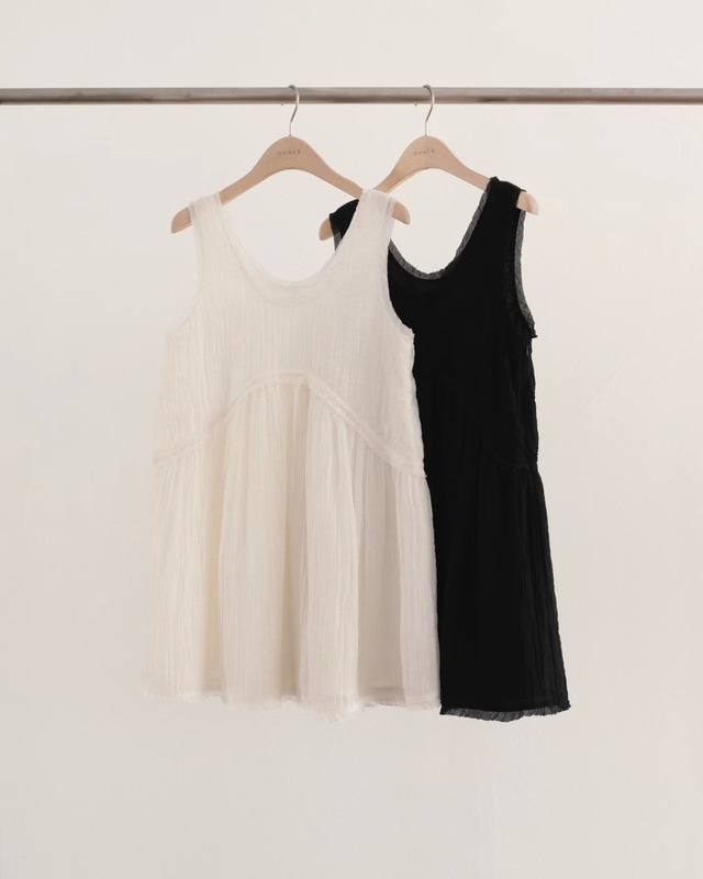 (即納) ounce / Sheer U-neck one-piece black