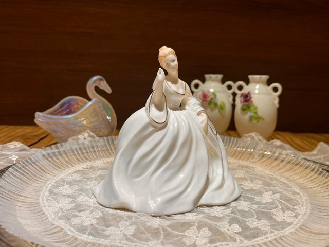 コールポート　COALPORT サマンサ　フィギュリン