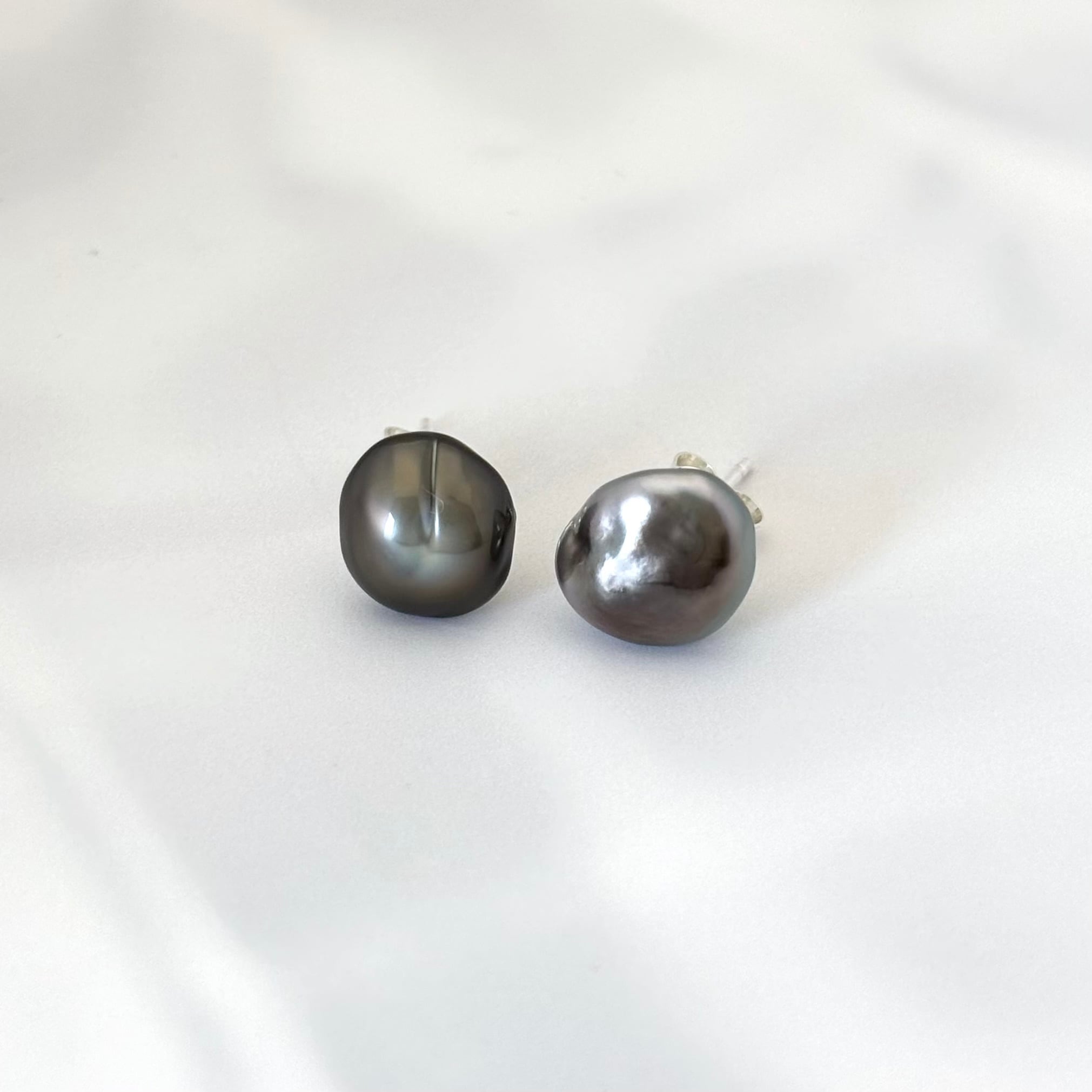 黒蝶ケシパール ピアス BLACK-LIPPED PEARL EARRINGS | GRACE PEARLS