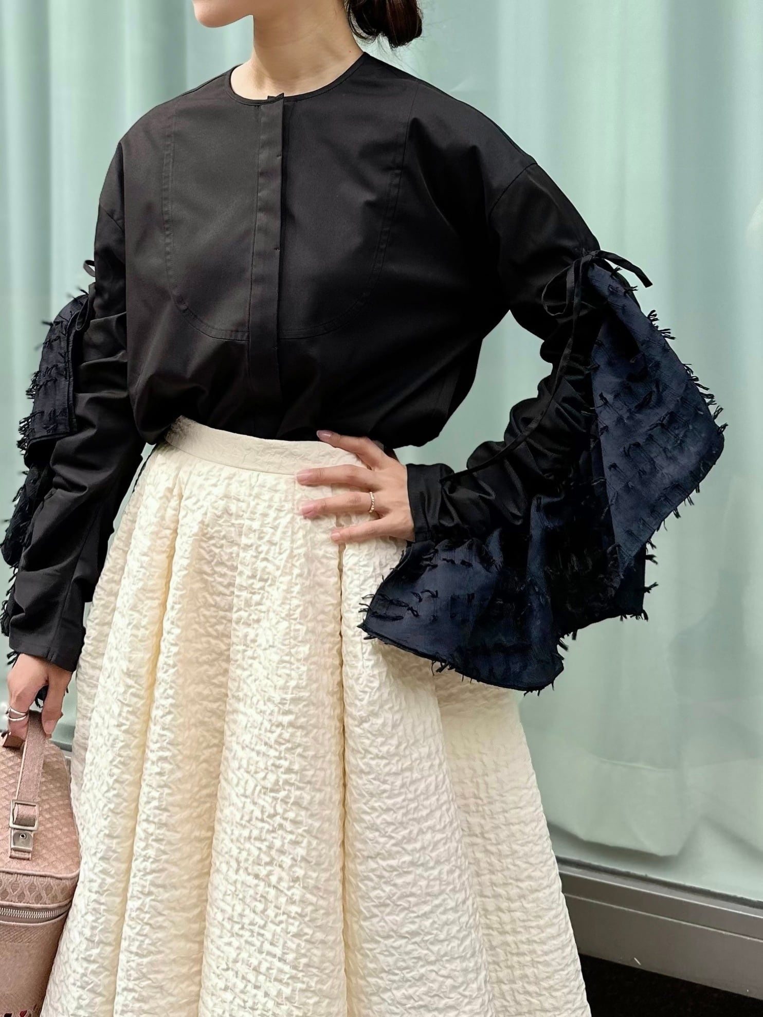 HYEONヘヨンIsabelle blouse / BLACK