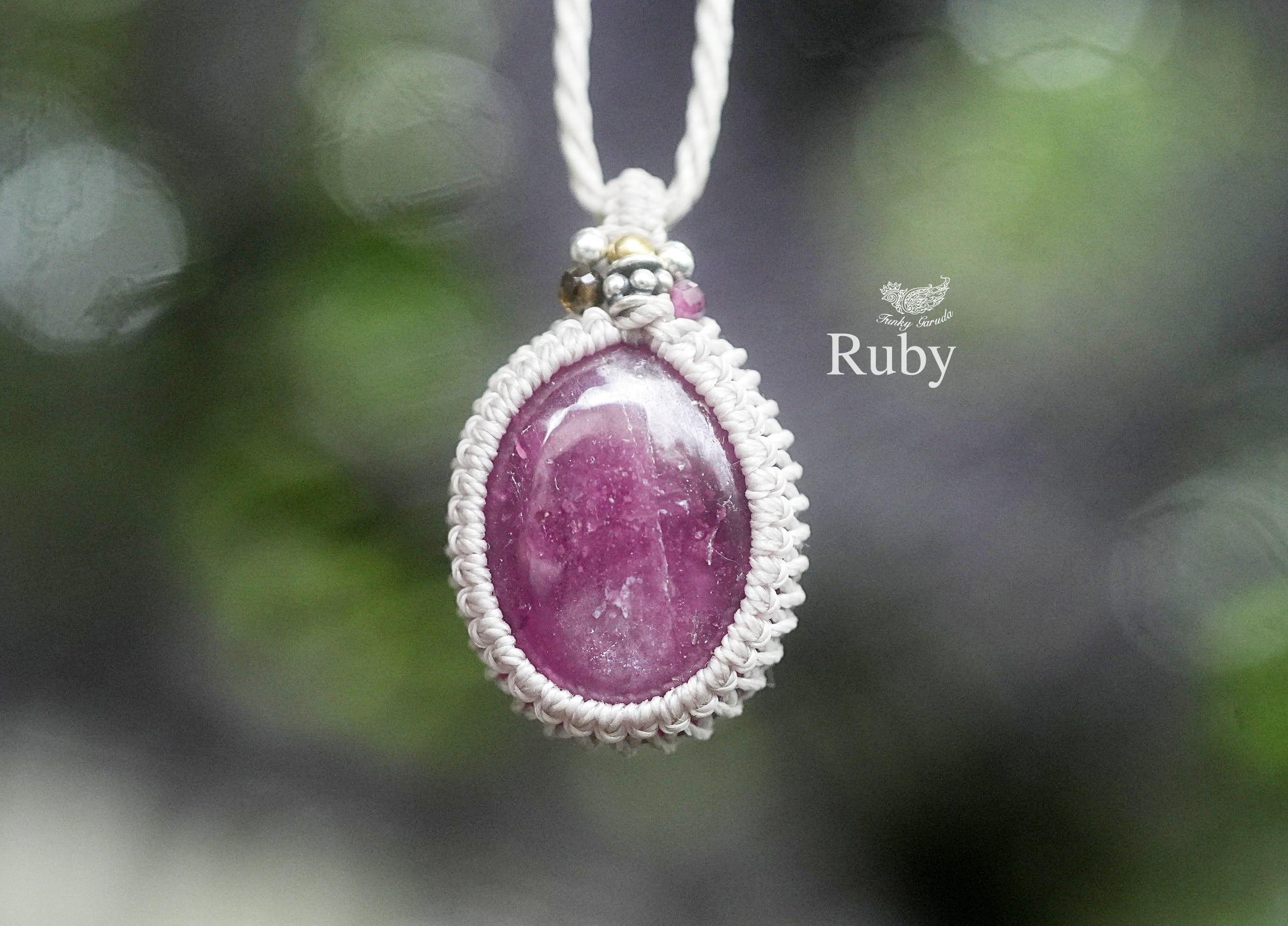 ほんのり青銀シラー★高品質★ルビー マクラメネックレス 1590