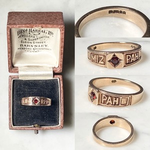 vintage c1979 9ct gold “MIZPAH” ring set with Garnet
