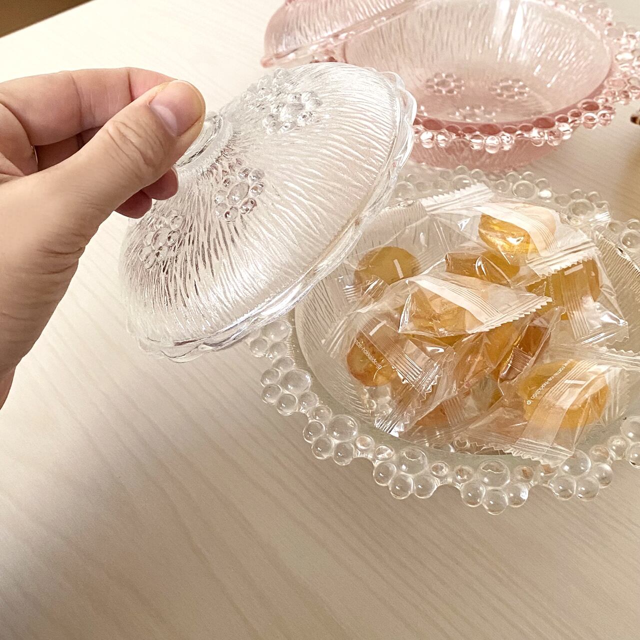 骨董　時代　２色バイカラーフリル 乳白色ガラス　橙色　脚付コンポート　菓子器 ad6e49d1781acb79b45e2992932b36