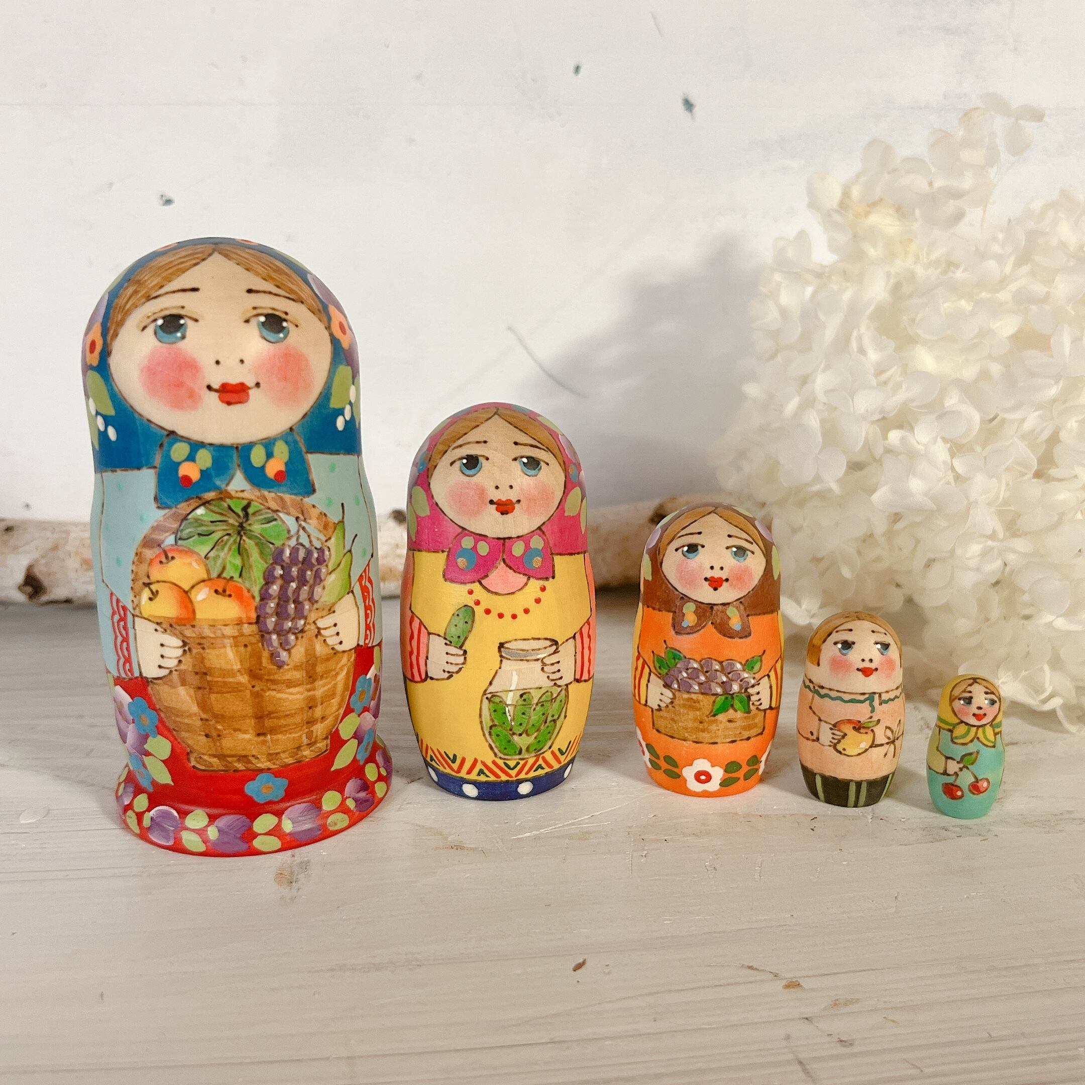 北欧雑貨 インテリア マトリョーシカ リューバ作 雪だるまと仲間たち