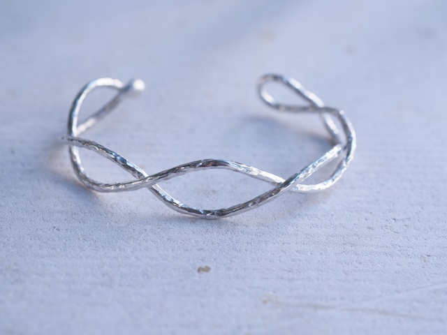 Pure Silver Twist Bangle