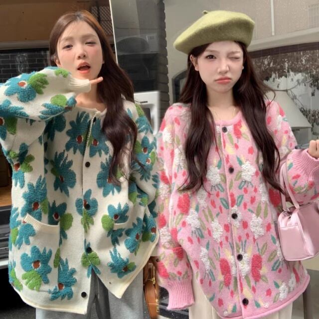 【予約販売】カーディガン ブルゾン アウター 羽織 ショート丈 花柄 カジュアル ピンク ブルー 総柄 防寒 お洒落 こなれ感 秋冬 大きいサイズ M/L/XL/2XL