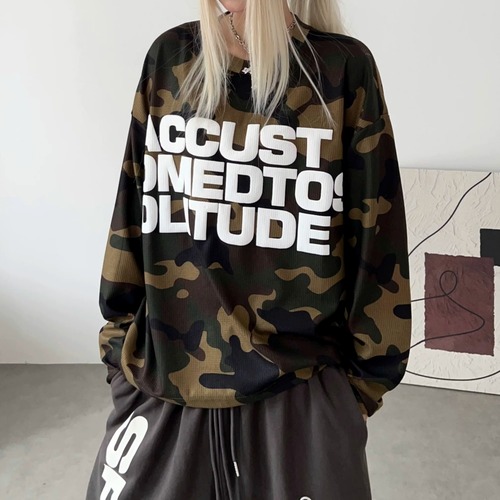 カモフラビッグレタリングロングスリーブTシャツ 1col R02818