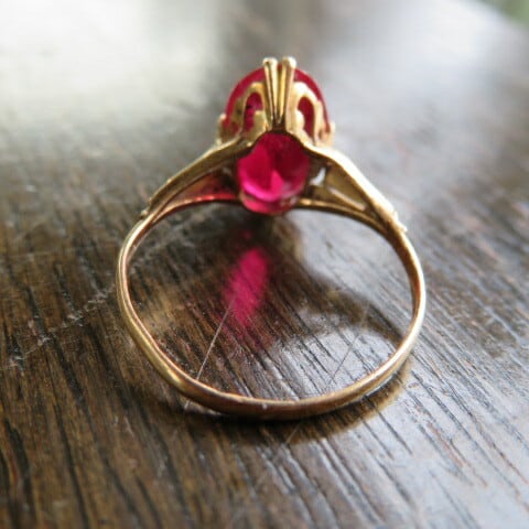 アンティーク K18合成ルビーの繊細なリング
