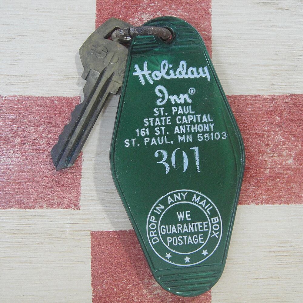 □ホテル系 | レトロ キーホルダーKEY SMILEY COM