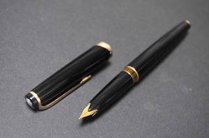 '60s　モンブラン マイスターシュテュック Ｎｏ １４　MONTBLANC MEISTERSTUCK No 14　（極細字）　　18K　　　　　01450