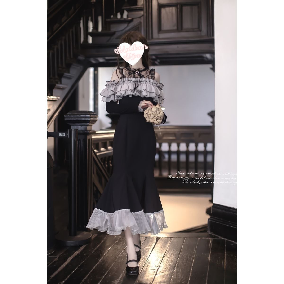 フレンチガーリーブラックタイトワンピース | Maiden's Rêve