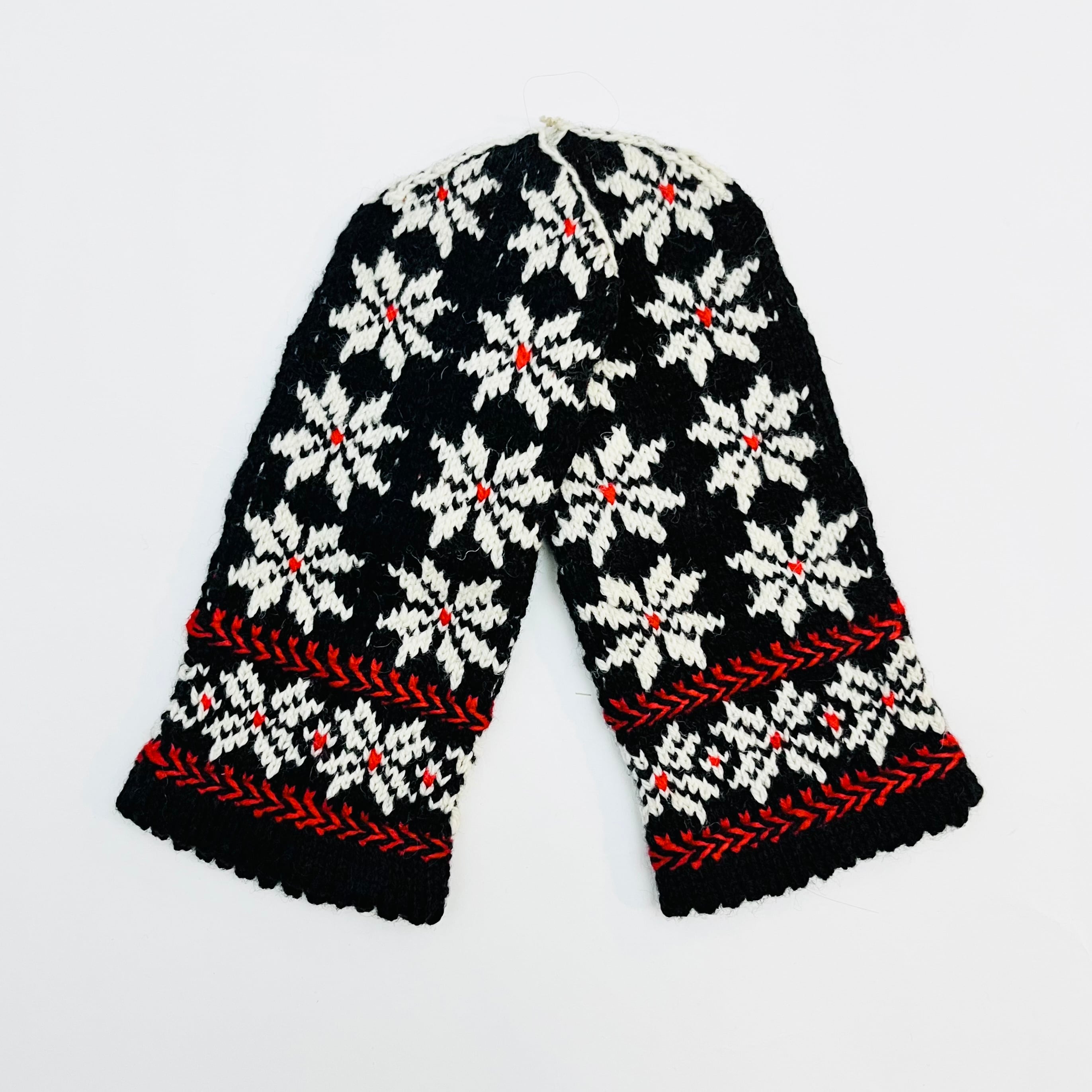 伝統的バルトの手編みミトン（ネイビー）