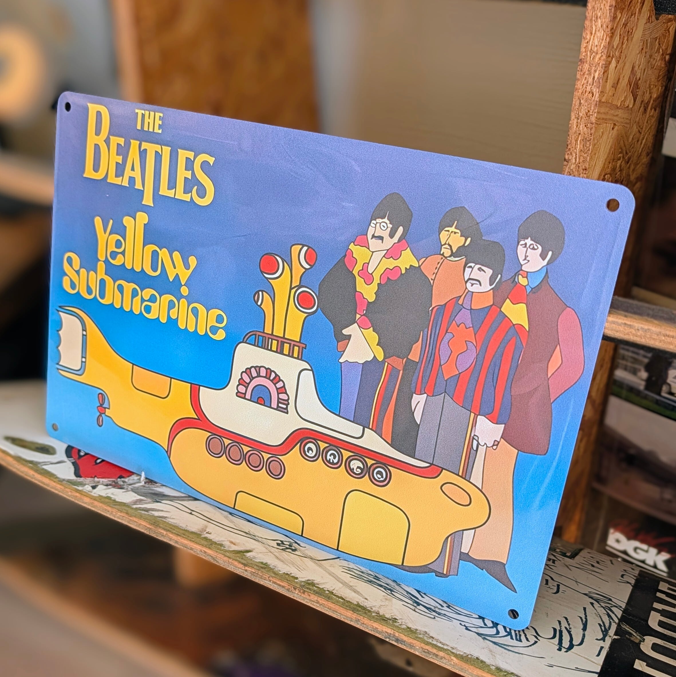 送料無料!ちょうどいいブリキ看板 【 The Beatles ( ビートルズ ) 】『 Yellow Submarine イエロー・サブマリン 』 METAL SIGN / メタルサイン / ブリキ看板 / サインボード / ビンテージ加工〚アメリカン雑貨 アメトイ〛