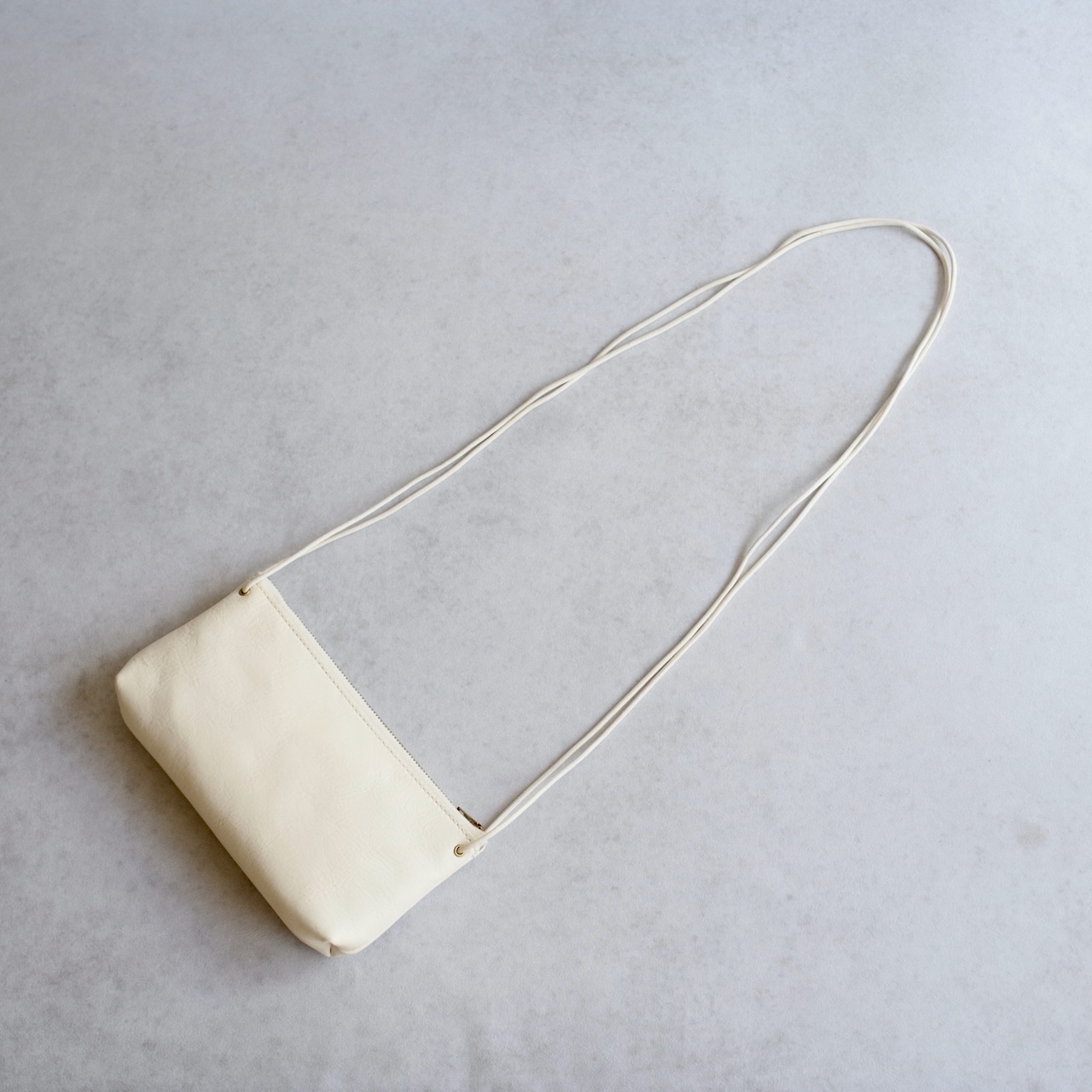 KN POCHETTE 23-01 WHITE
