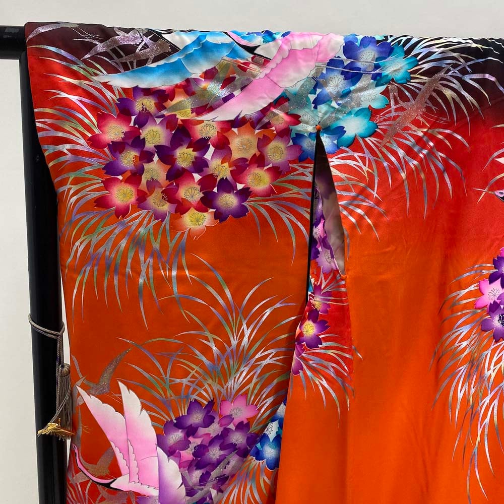 本振袖 引き振袖 正絹 赤色 オレンジ 黒 鶴 紫陽花 古典 刺繍 結婚式