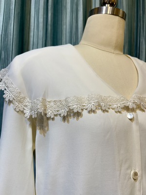 80’s “FACETS” big collar blouse【dead stock】