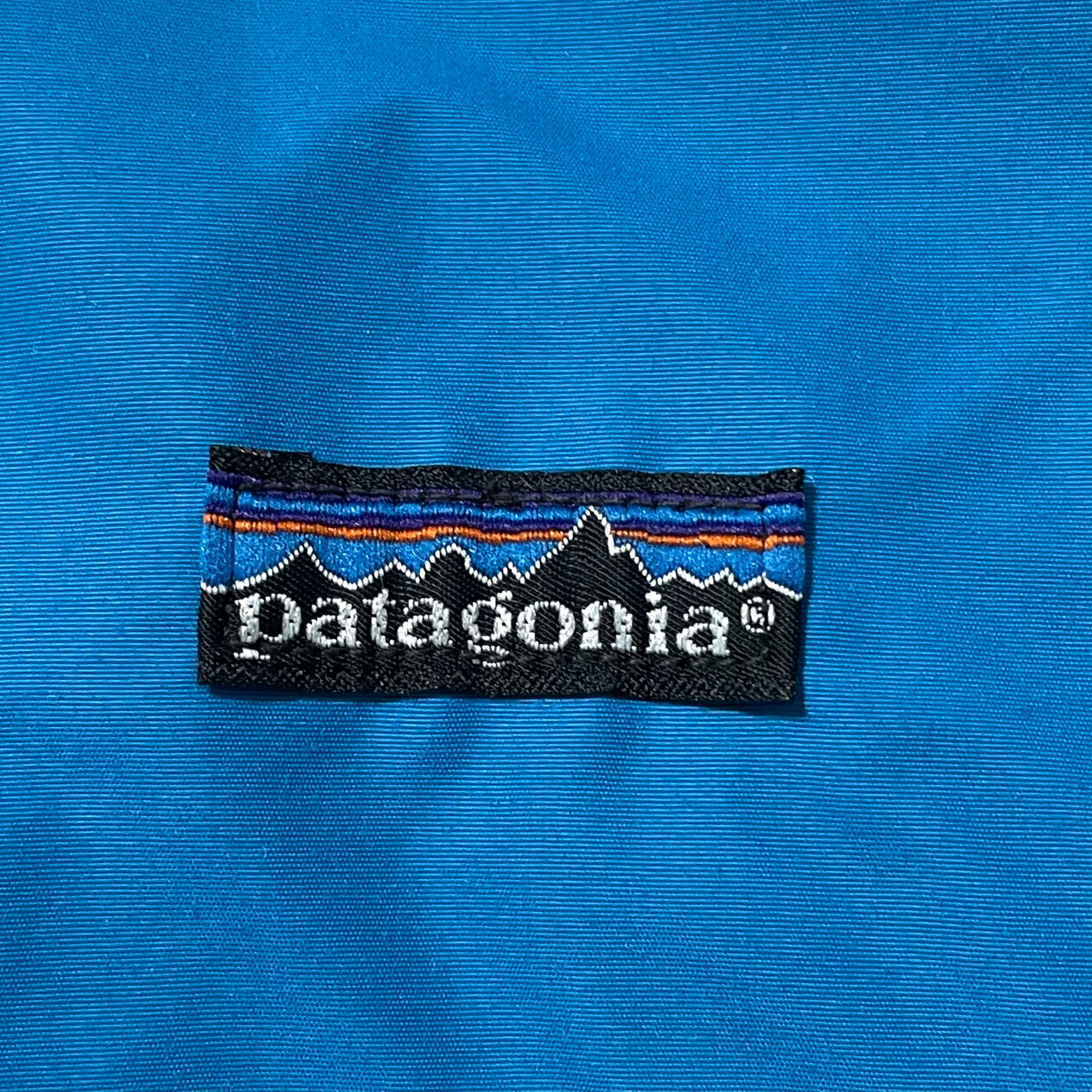 patagonia パタゴニア　中綿ナイロンジャケットブルゾン　ワンポイントロゴ