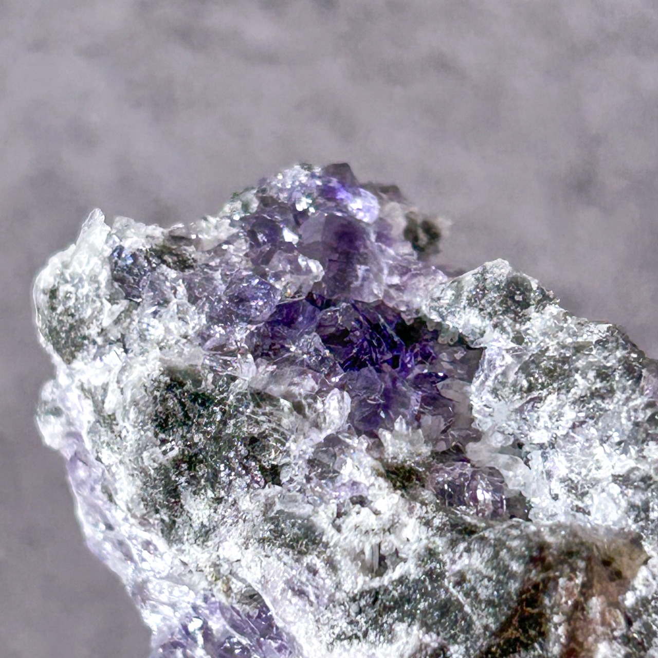 パープルフローライト&水晶