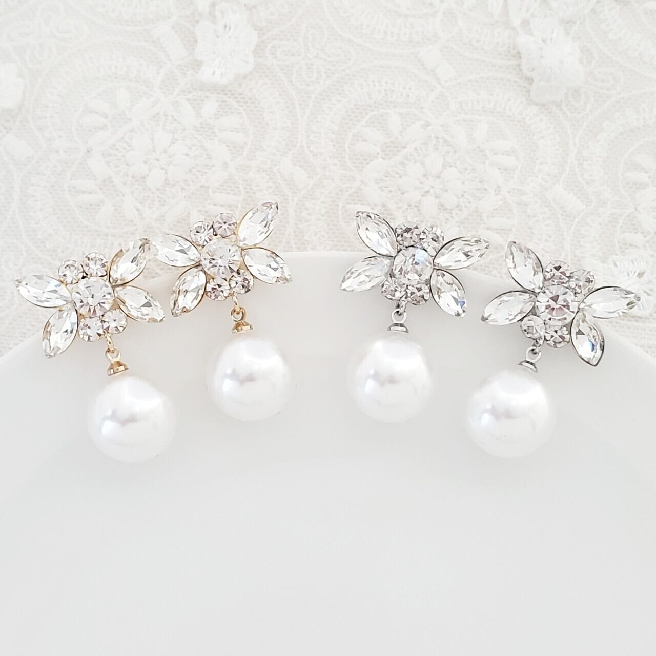 花モチーフ×揺れる一粒パール ピアス／イヤリング｜ゴールド・シルバー