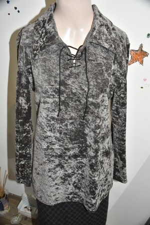 DoReMi Unique Series – gray lame long sleeve