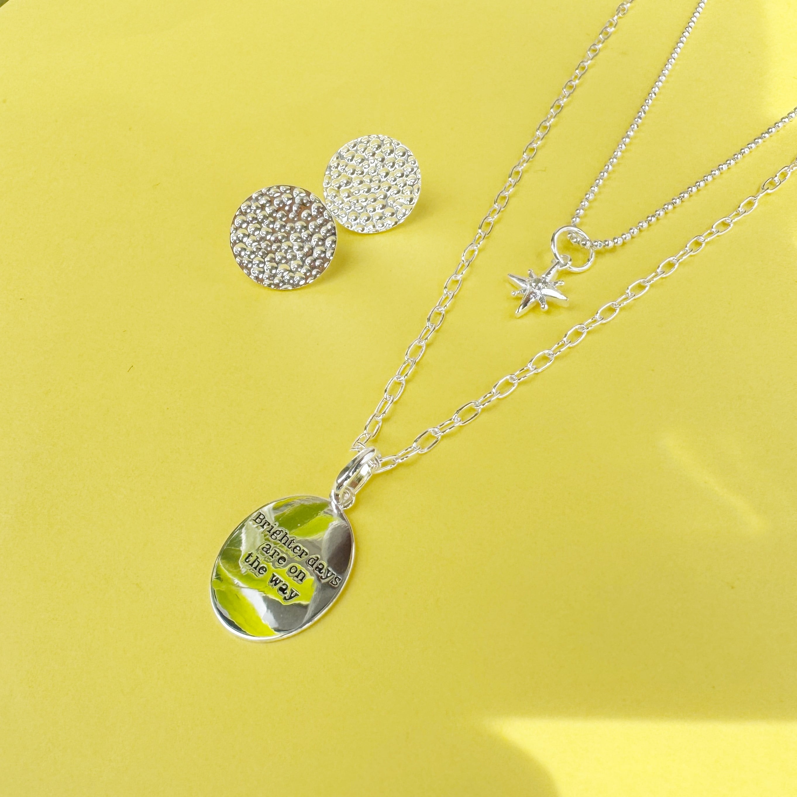 MessageCollectionとジルコニアリトルスターのネックレス重ね