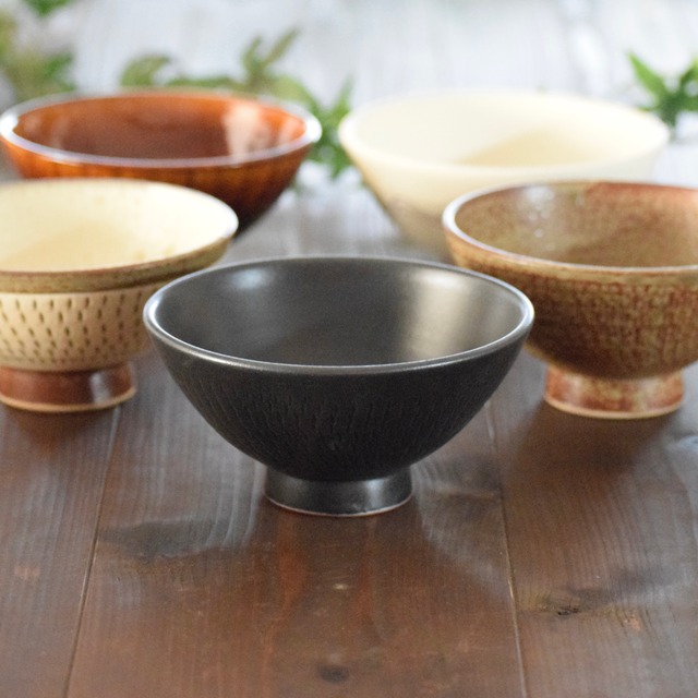 ＜めし碗・大＞ 人気のとびがんな｜灰釉