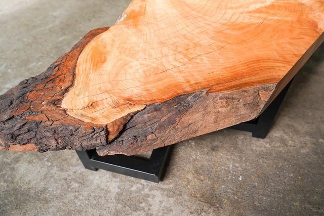 ＜送無＞ アメリカンブラックチェリーの一枚板 ローテーブル