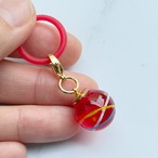 【金具ゴールド】まんまる、つやつや、ふたつとない。実物をお届け！レジンヨーヨーチャームャーム✨数量限定
