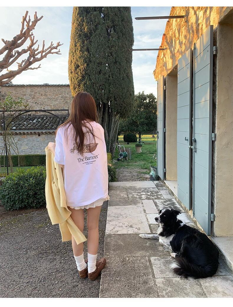 The Barnnet】White Flower Basket T-Shirt | in the mist