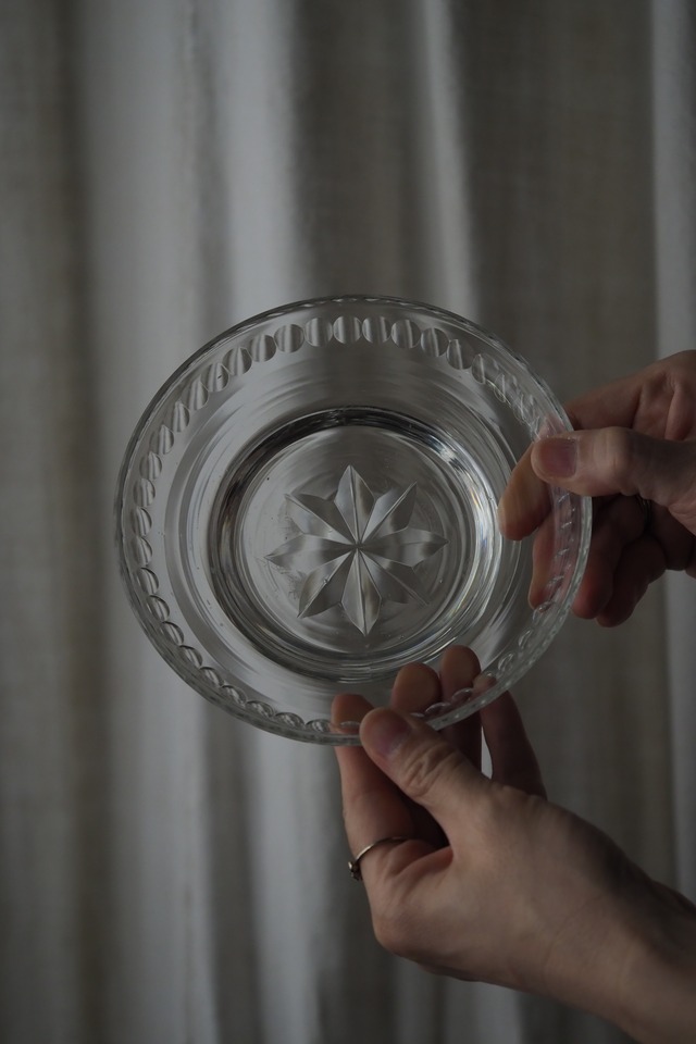 星型カットのガラストレイ-antique glass tray